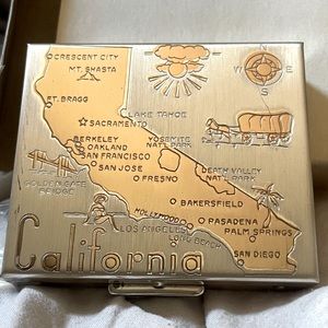 Vintage Antique California State Compact Mirror - Great Condition